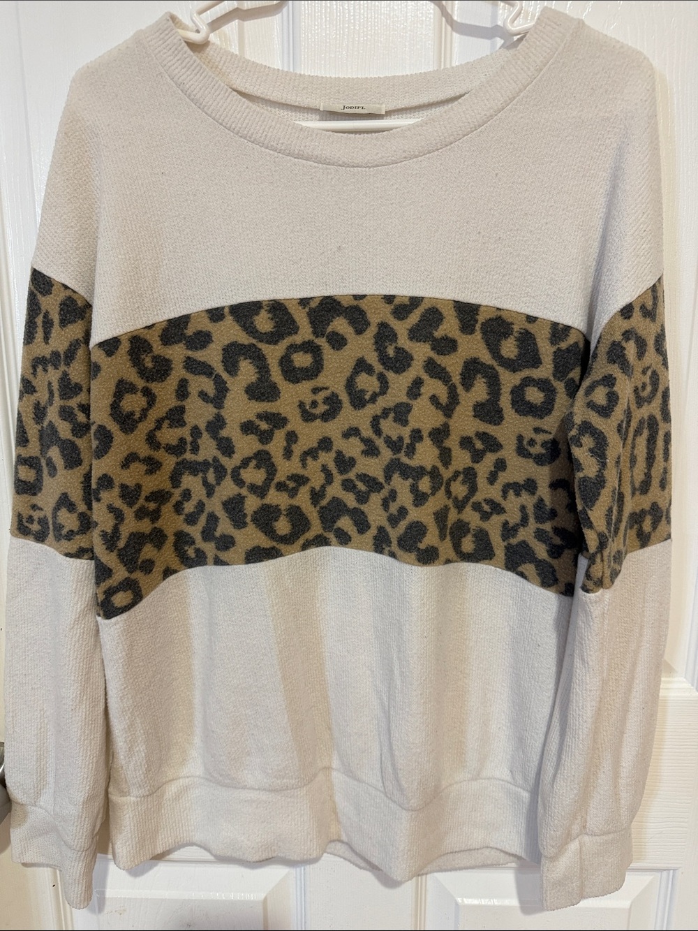 JODIFL Cream Sweater with Leopard-Print Band Size Small